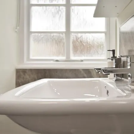 Dove Cottage - Sleeps 6 Near Cartmel Grange-over-Sands